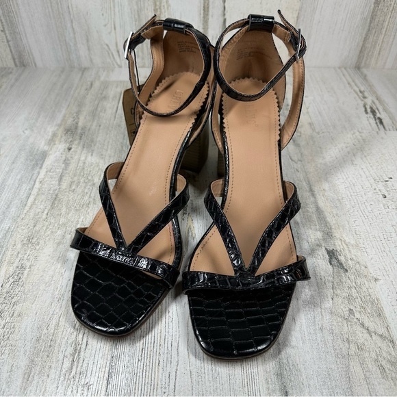 Crevo Kailtin Sandals Women's 9 Leather Open Toe Block Heel Memory Foam - Picture 4 of 7